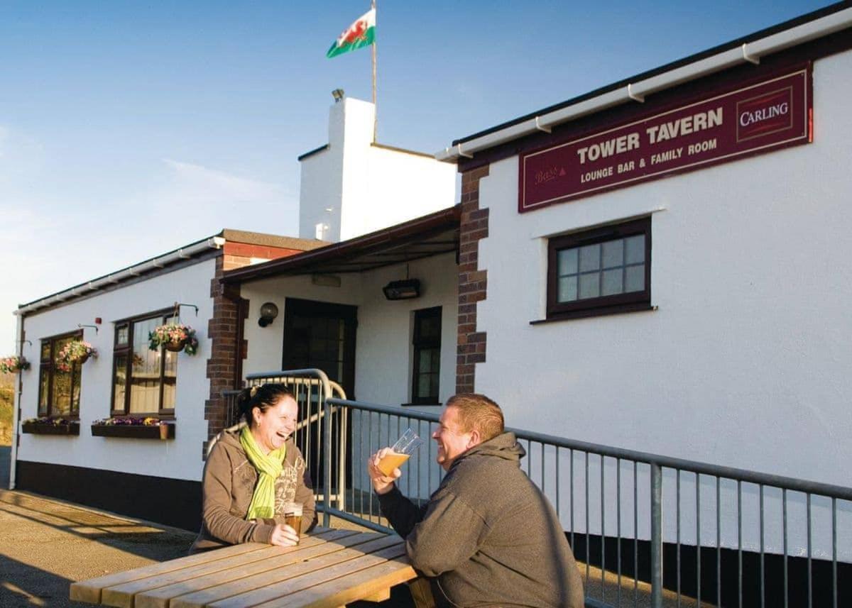 White Tower Holiday Park Llandwrog Buitenkant foto